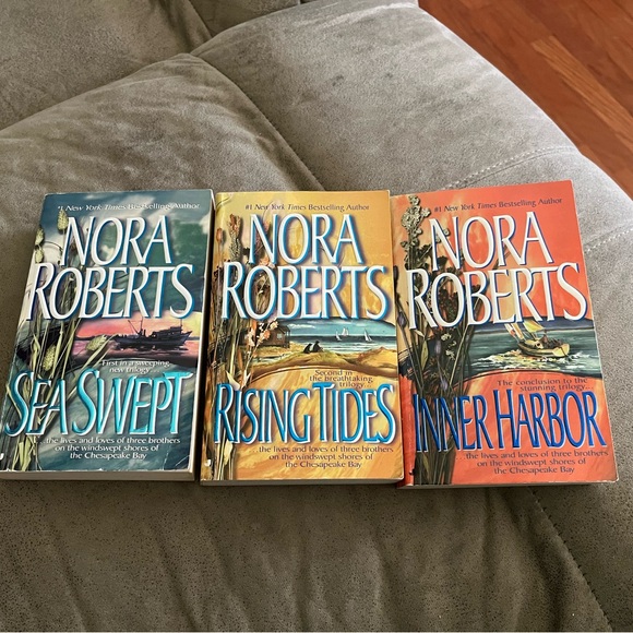 Nora Roberts Book Set - SeaSwept, Rising Tides, Inner Harbor - Picture 1 of 3